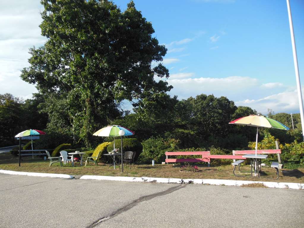 The Coast Motel Уестърли Екстериор снимка