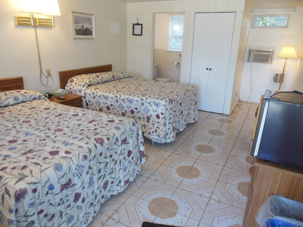 The Coast Motel Уестърли Екстериор снимка