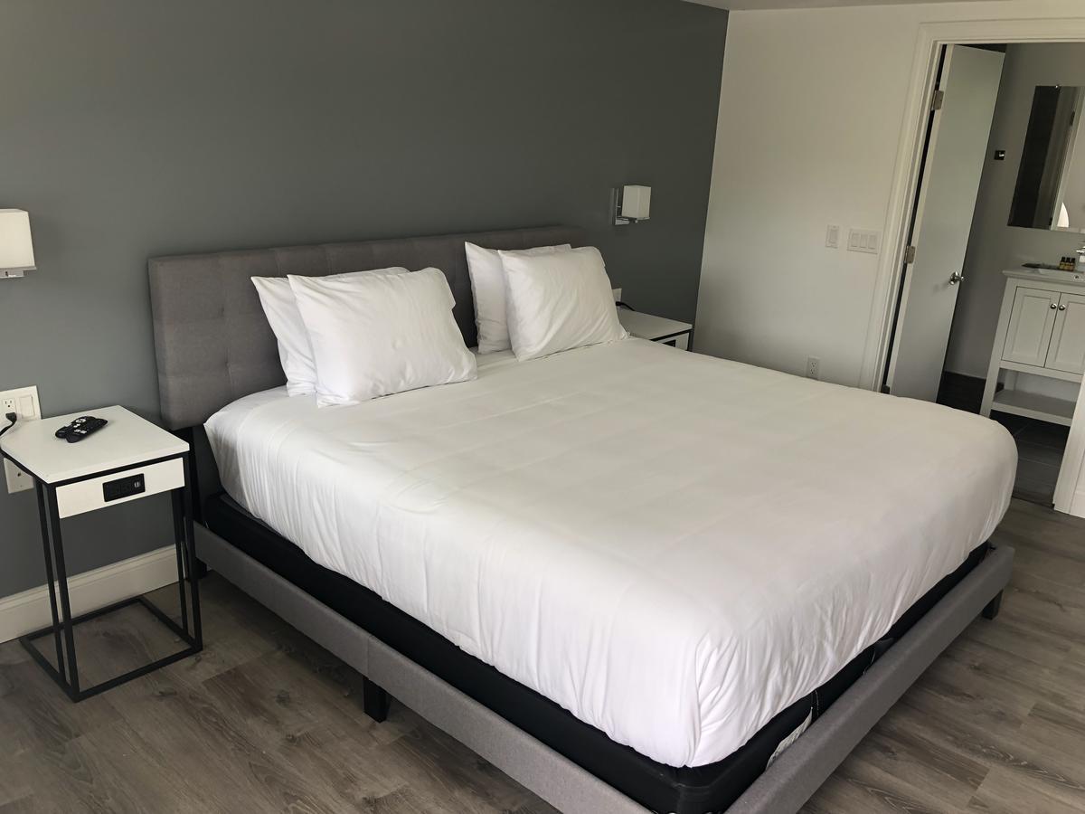 The Coast Motel Уестърли Екстериор снимка